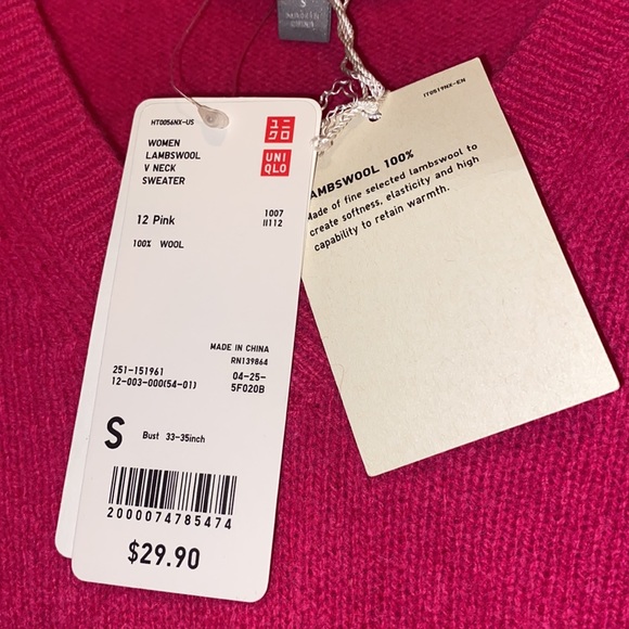 NWT - Uniqlo Pink Lambs Wool V Neck Sweater- Sz S - Picture 4 of 6